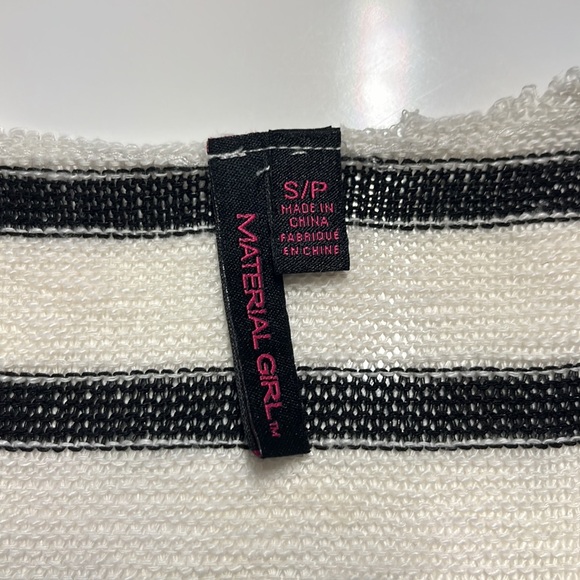 Top - Picture 6 of 6